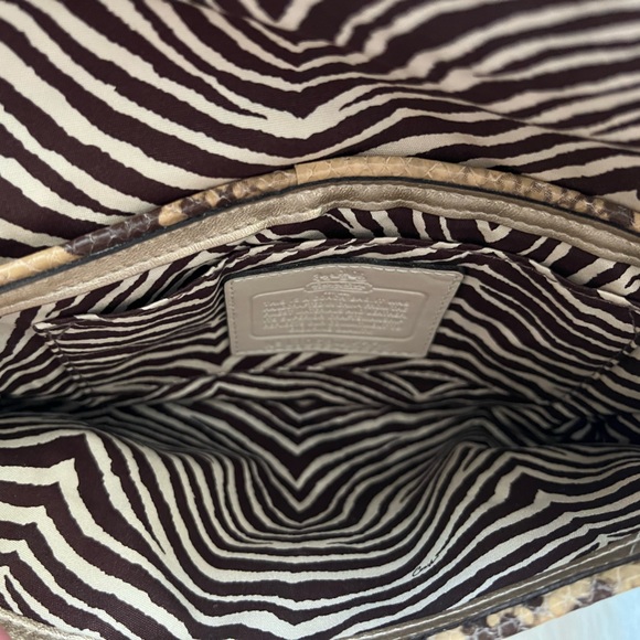 Coach Clutch straw color - Picture 3 of 5